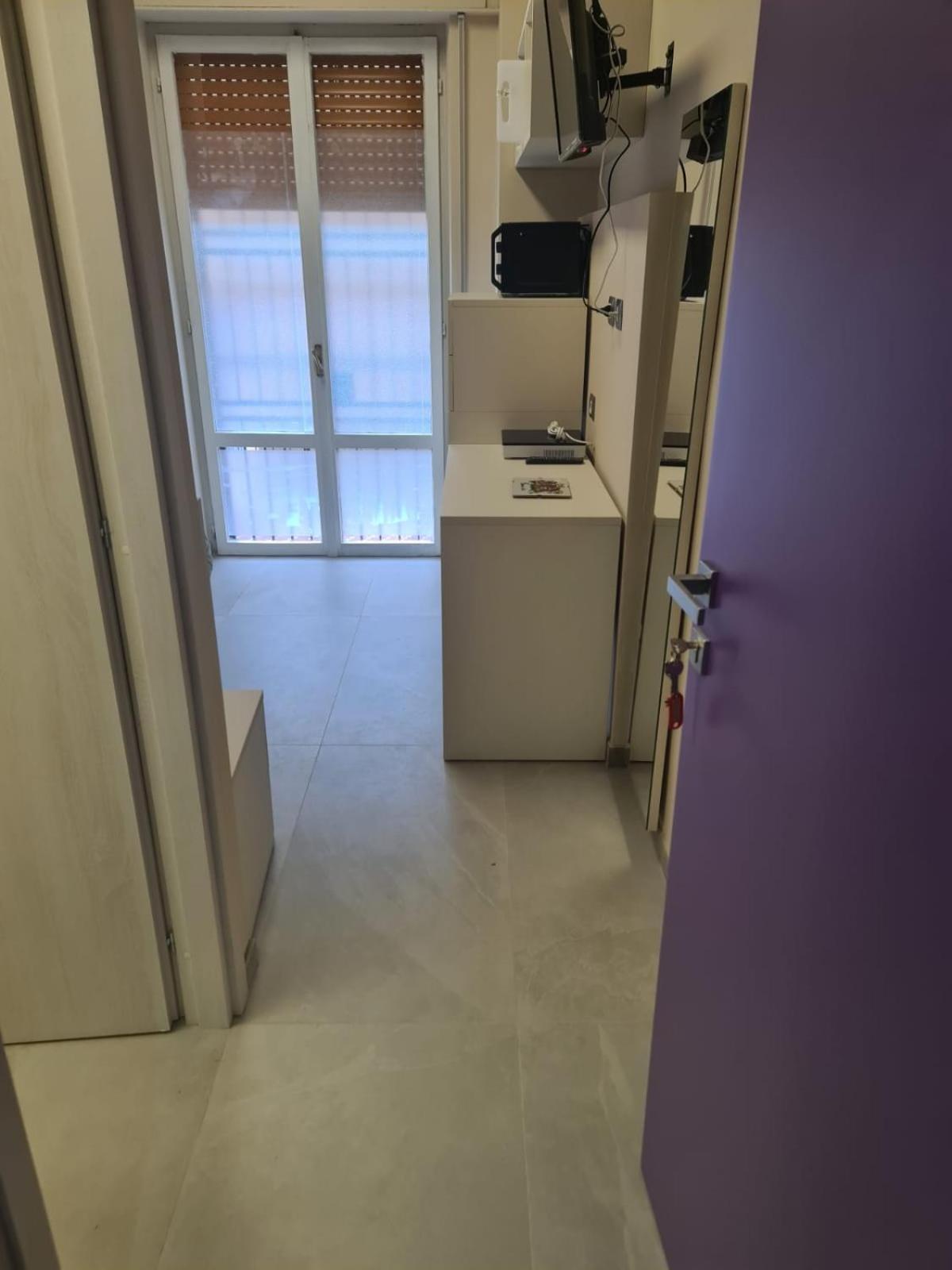 Arcobaleno By Dimora Chic Hotel Novara Bagian luar foto